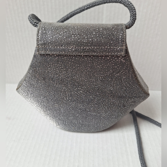 Vintage Stuart Weiztman Gray W/Sparkle Snap Closure Clam Shell Shoulder Bag - Picture 6 of 8